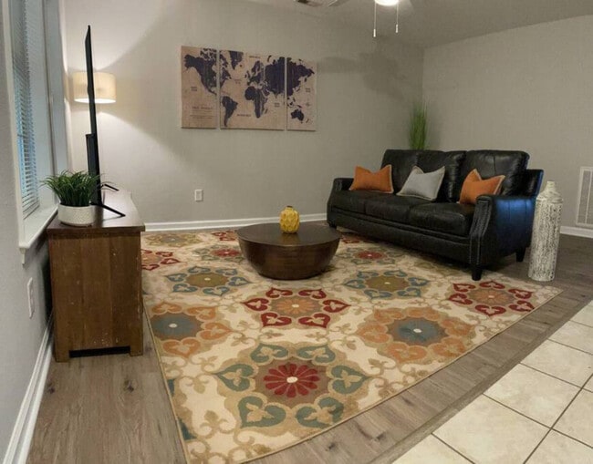 Building Photo - 3500 Clover Rd