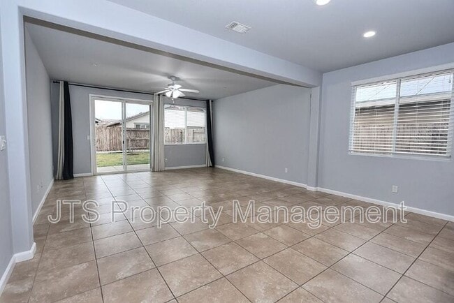 Building Photo - 4086 Pinoche Peak Way