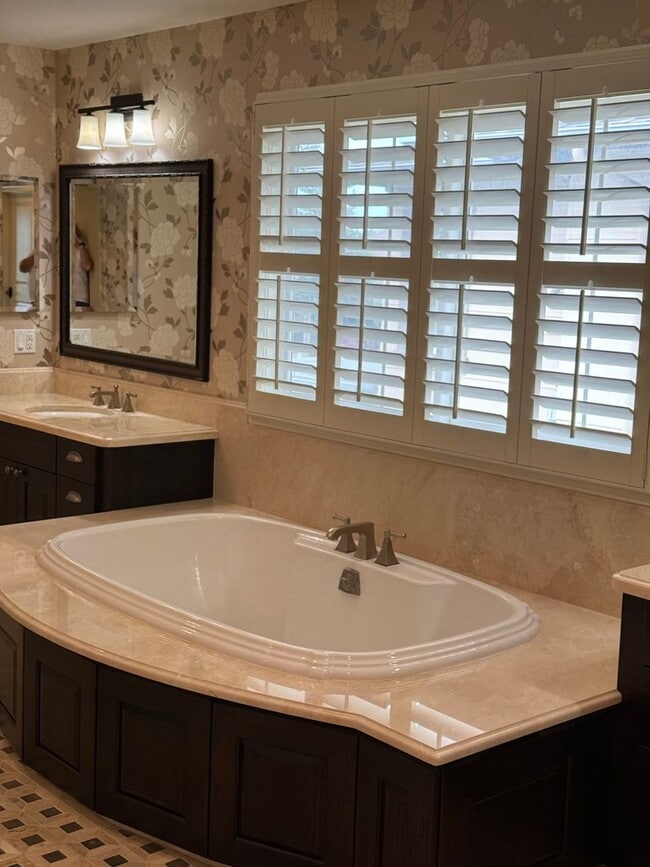 Building Photo - Ka Makana @ Hoakalei Golf Course front Upgraded Developer Model