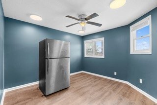 Building Photo - 404 N Superior St