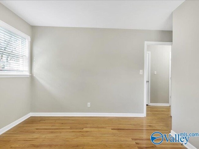 Building Photo - 315 Jack Coleman Dr NW