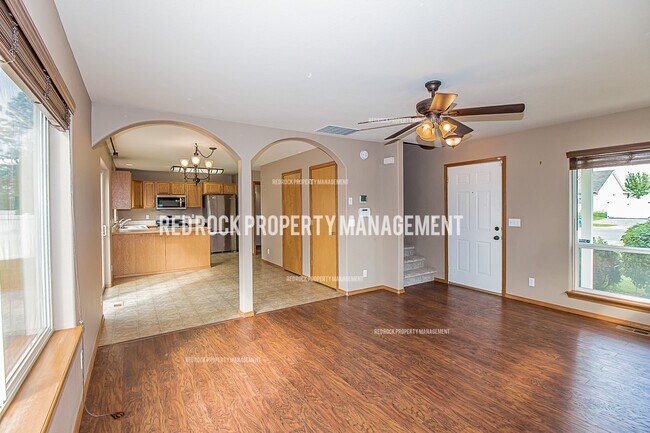Building Photo - 7005 N Joanna Dr