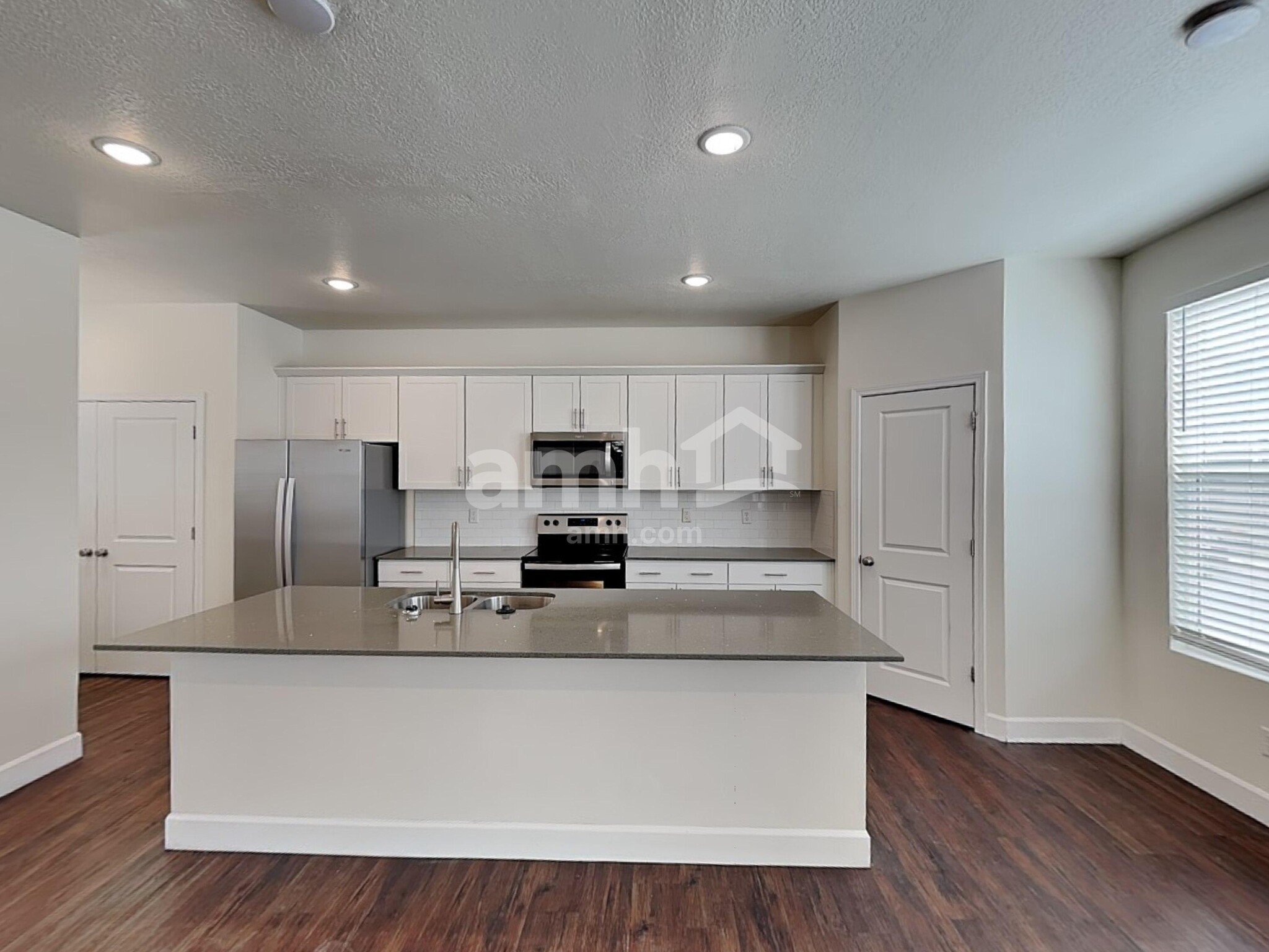 Building Photo - 6084 W Copper Hawk Dr