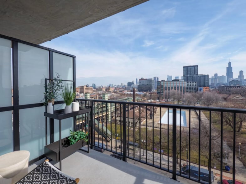 Building Photo - 1645 W Ogden Ave