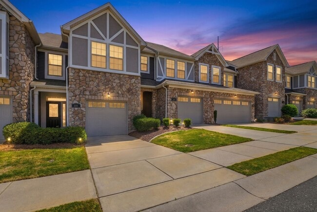 Building Photo - 1223 Bhaltair Ln