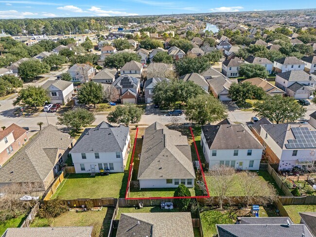 Building Photo - 15519 Elm Leaf Pl