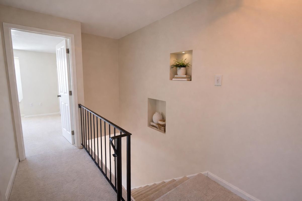 Building Photo - 107 Franklin, 4