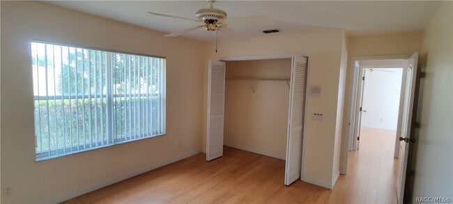 Building Photo - 823 N Cherry Pop Dr
