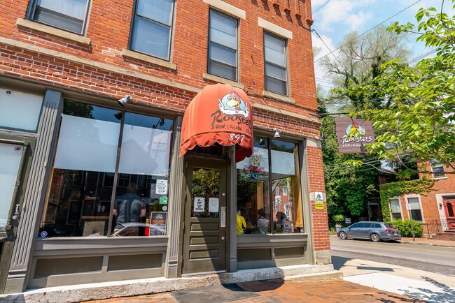 Building Photo - 828 City Park Ave