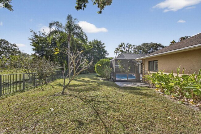 Building Photo - 1776 The 12th Fairway