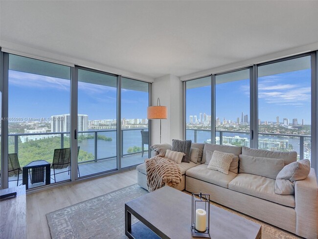 Building Photo - 16385 Biscayne Blvd