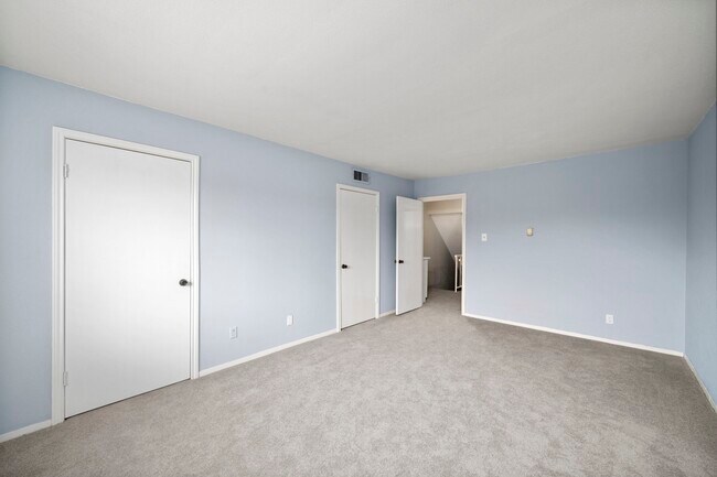 Building Photo - 11550 Chimney Rock Rd