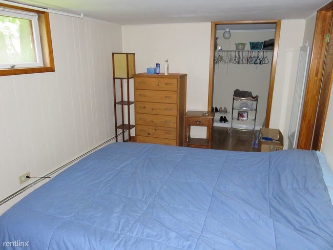 Building Photo - 4 br, 2 bath House - 337 Coddington Road 3...