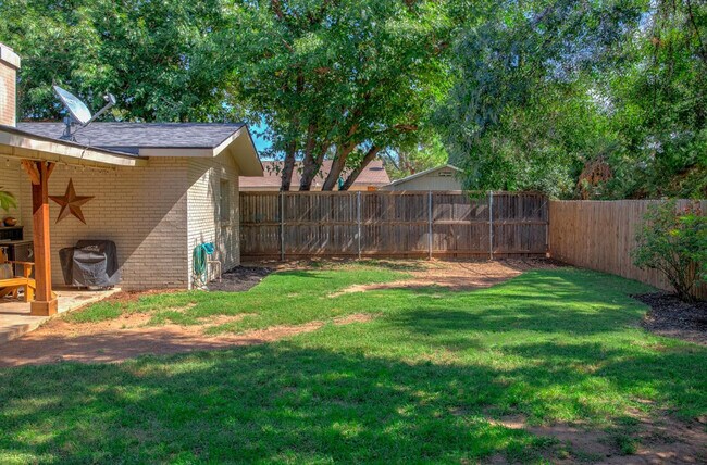 Building Photo - 5209 16th St