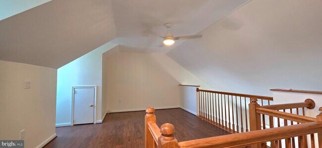 Building Photo - 6008 Raina Dr