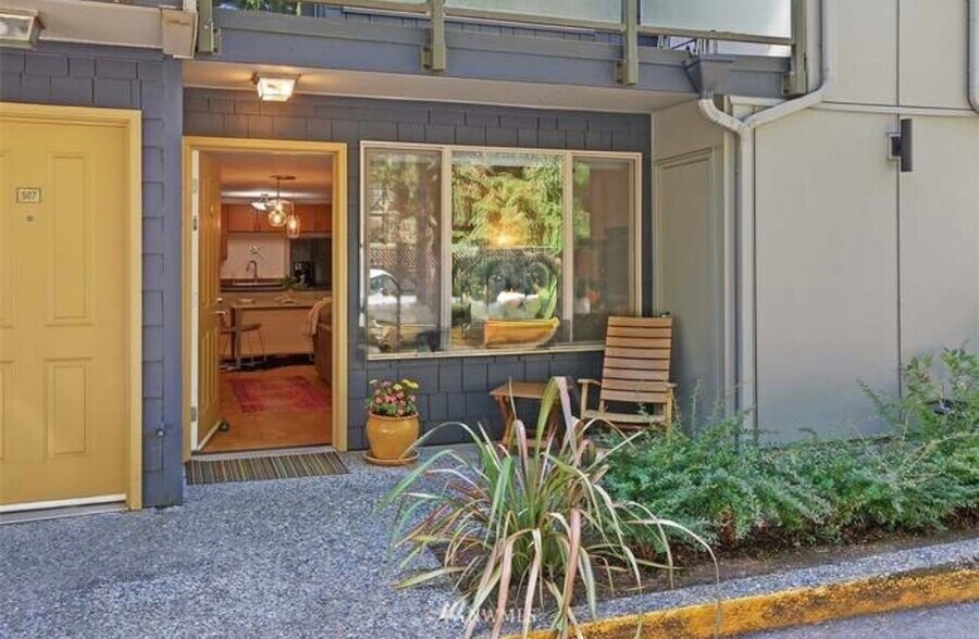 Building Photo - 7307 Sand Point Way NE