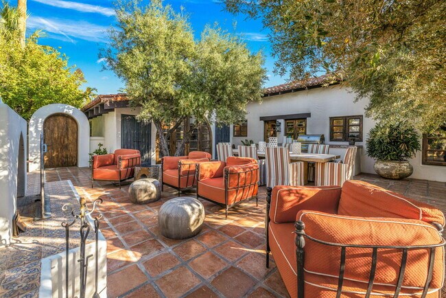 Building Photo - 535 N Belardo Rd