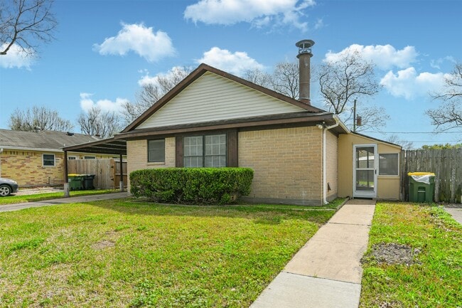 Primary Photo - 4655 Orange Cir S