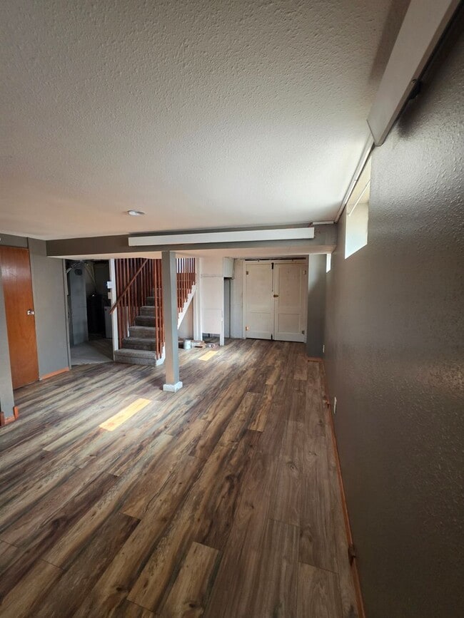 Building Photo - Centrally Located Three-Bedroom, Two-Bathroom House for Rent!