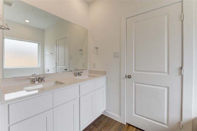 Building Photo - 9043 Rose Water Trl