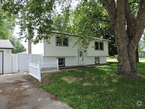 Building Photo - 3 bedroom, 2 bath house in Jesup
