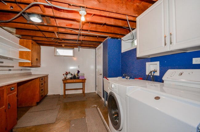 Building Photo - 812 Highland Ave