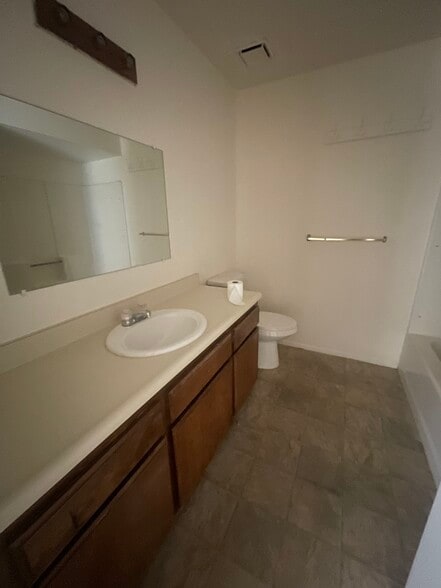 Building Photo - 21239 Madre St