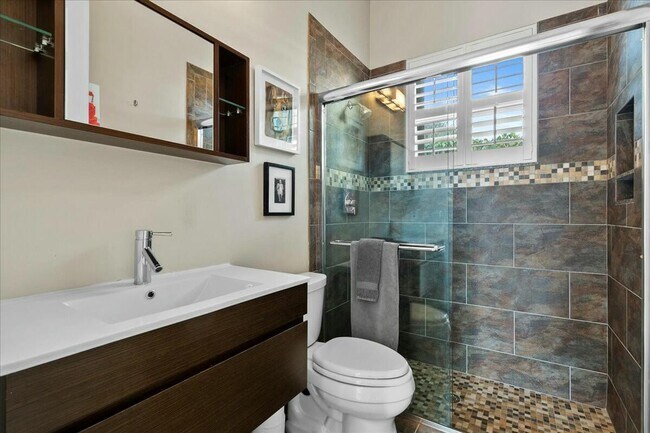 Building Photo - 4241 Wellington Shores Dr