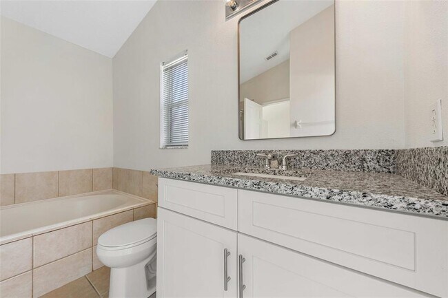 Building Photo - 123 Fox Loop