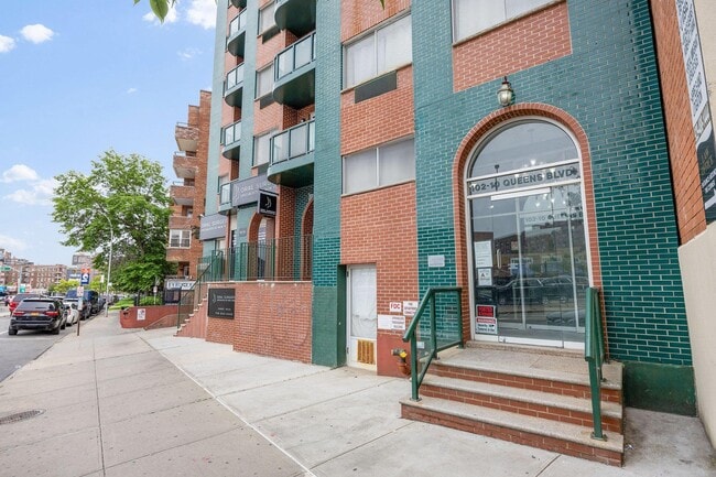 Building Photo - 102-10 Queens Blvd