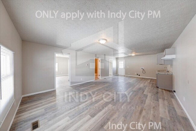 Building Photo - 3440 N Harding St