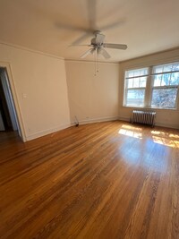 Building Photo - 4909 N Glenwood Ave