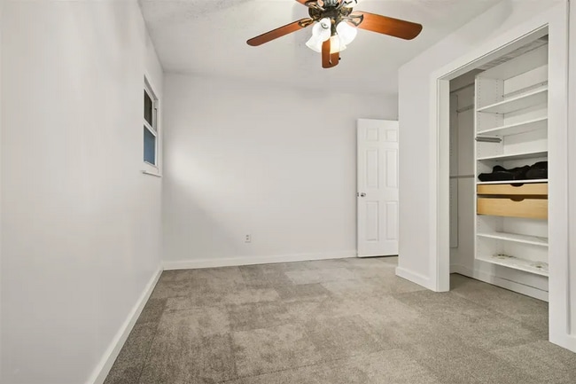 Building Photo - 1206 Aurora Way