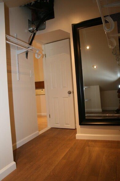 Building Photo - 169 Lemon Grv