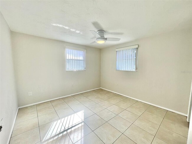 Building Photo - 5814 1st Ave