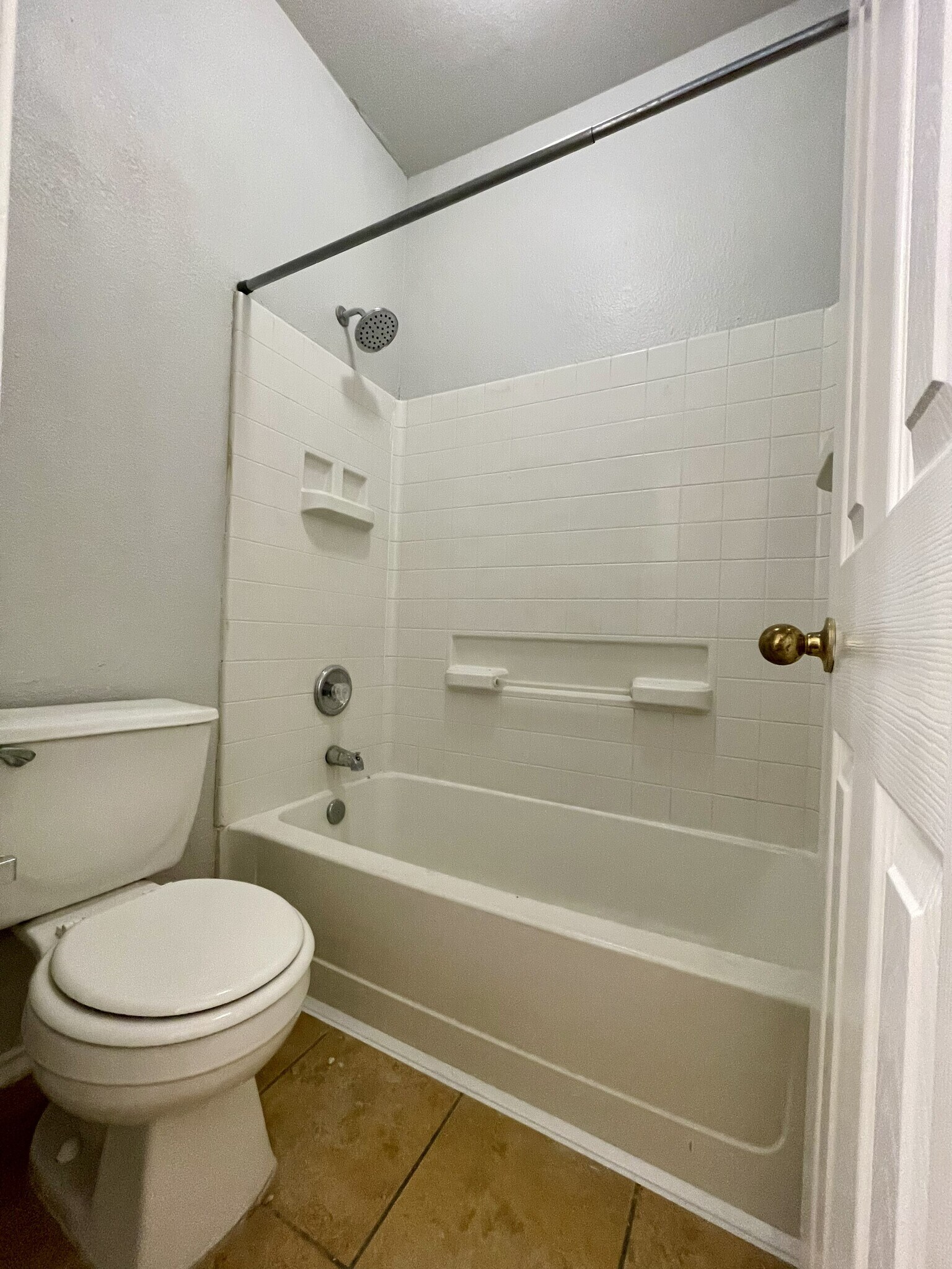 Building Photo - 5003 Gemsbuck Chase