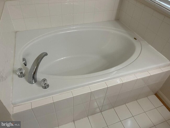 Building Photo - 7209 Bladen Pl