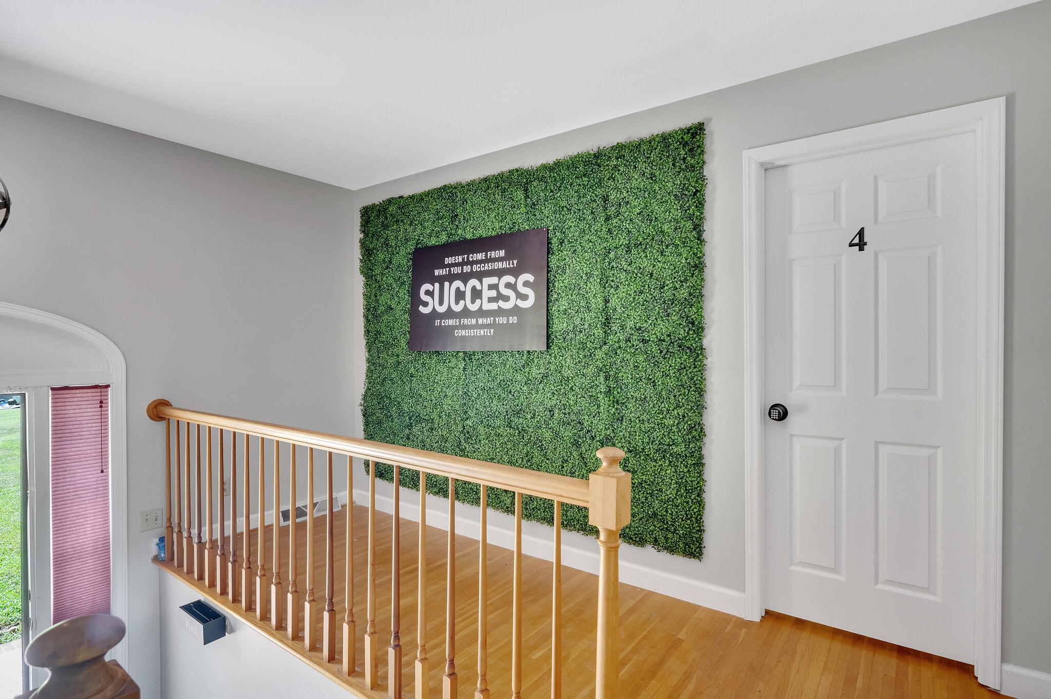 Building Photo - 9021 Sharonbrook Dr