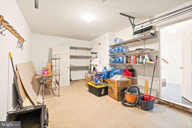 Building Photo - 11070 Clovertree Ct