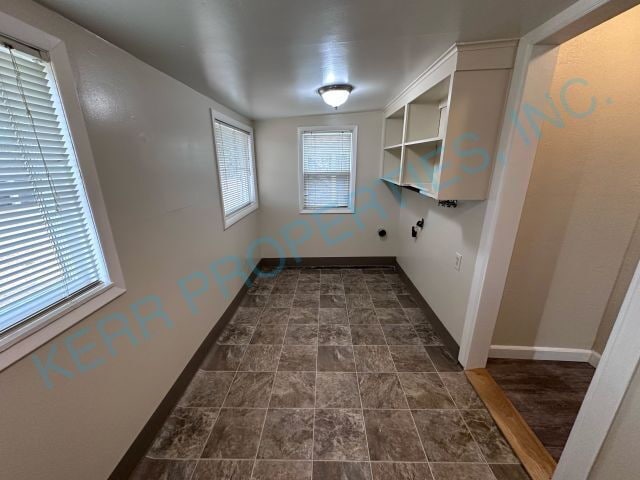 Building Photo - Charming 3-Bedroom Retreat in Milwaukie – Your Perfect 1294 Sq. Ft. Home Awaits!