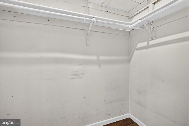 Building Photo - 12 Mershon Ln