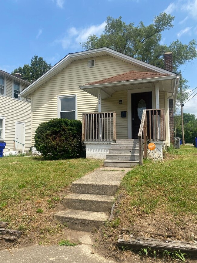 Primary Photo - 512 Fitton Ave