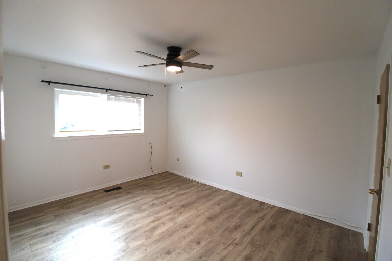 Building Photo - 501 E Prospect Ave