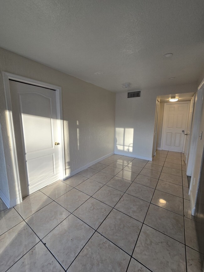 Building Photo - 28021 SW 142nd Ct