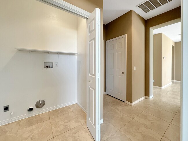 Building Photo - 11693 Mountain Hawk Ln