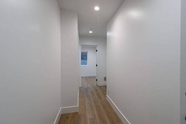 Building Photo - 4647 Pickford St