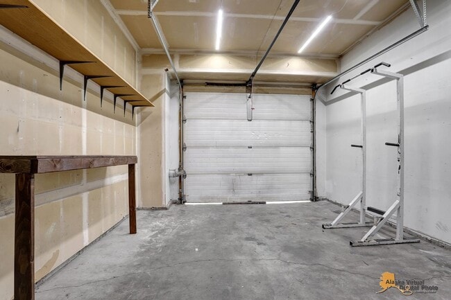 Building Photo - 1105 W 34th Ave