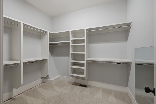 Building Photo - 3452 Stagecoach Dr