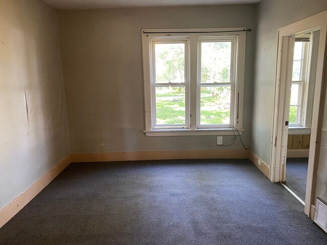 Building Photo - 736 Jackson St