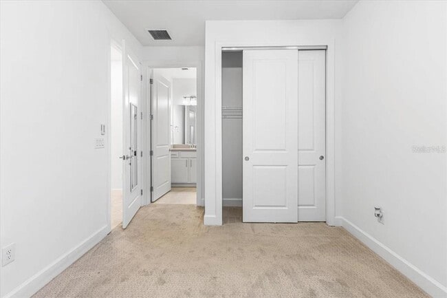 Building Photo - 9982 Beachwalk Dr